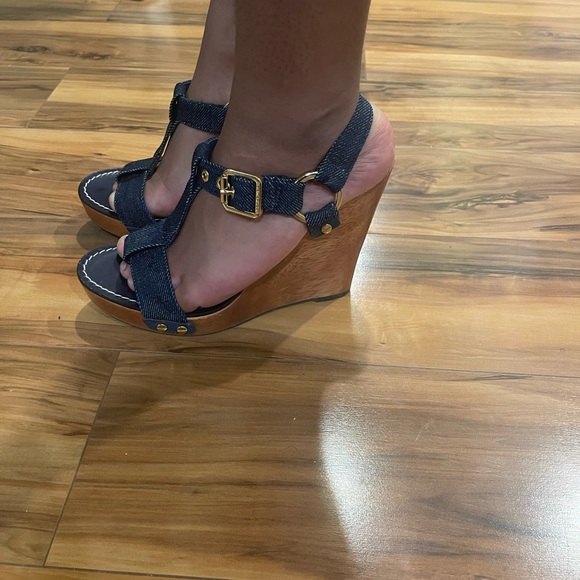 Tory Burch - Picture 3 of 9